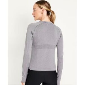 Old Navy Active Seamless Go Dry Long Sleeve Athletic Top Gray Size M‎
